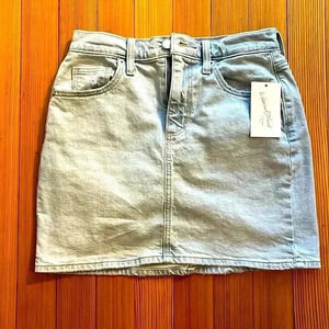 NWT Universal Thread denim light wash mini skirt